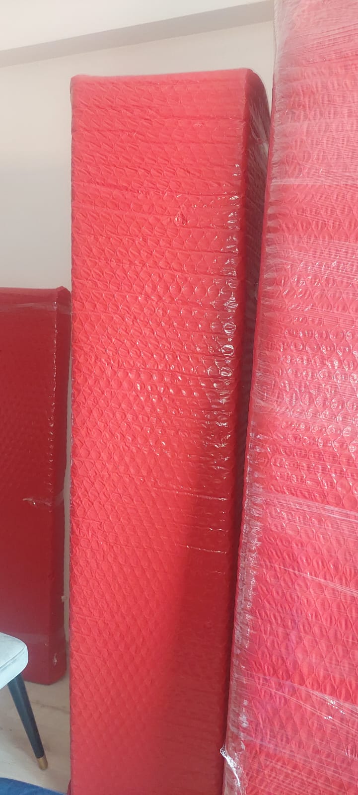 Osmangazi Evden Eve Nakliyat, Bursa genelinde evden eve taşımacılık alanında uzun yıllara dayanan tecrübesi ve müşteri memnuniyetini esas alan hizmet anlayışıyla güvenilir nakliyat firmaları arasında yer almaktadır. Bursa Osmangazi evden eve nakliyat hizmetlerimizde, taşınma sürecinizi hızlı, güvenli ve sorunsuz şekilde tamamlamayı hedefliyoruz.